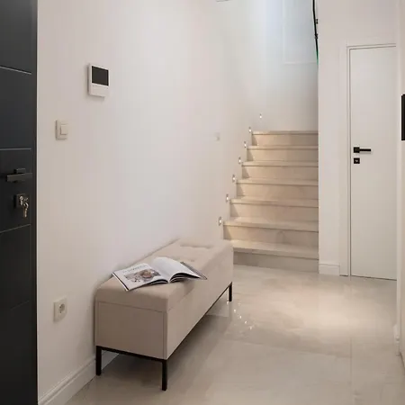 New ! Bellatrix 2 - Heated Pool&jacuzzi Villa *