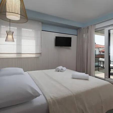 New ! Bellatrix 2 - Heated Pool And Jacuzzi Villa Vrsi