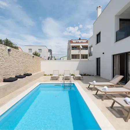 Villa New ! Bellatrix 2 - Heated Pool And Jacuzzi *
