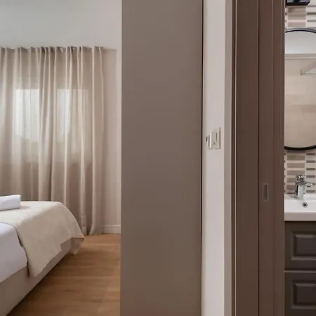 New ! Bellatrix 2 - Heated Pool&jacuzzi Villa *