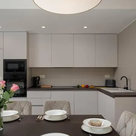 New ! Bellatrix 2 - Heated Pool&jacuzzi Villa *