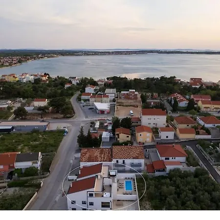 Villa New ! Bellatrix 2 - Heated Pool&jacuzzi *