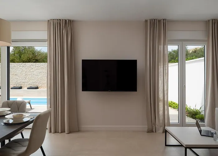 New ! Bellatrix 2 - Heated Pool And Jacuzzi