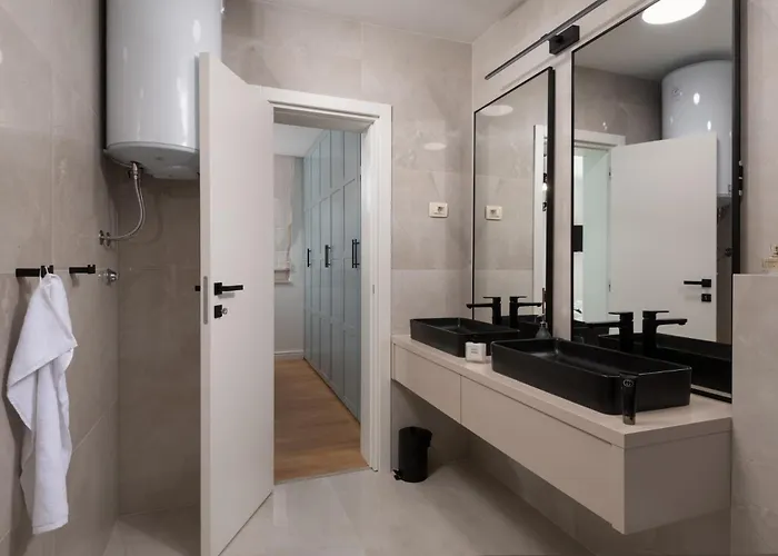 New ! Bellatrix 2 - Heated Pool And Jacuzzi *