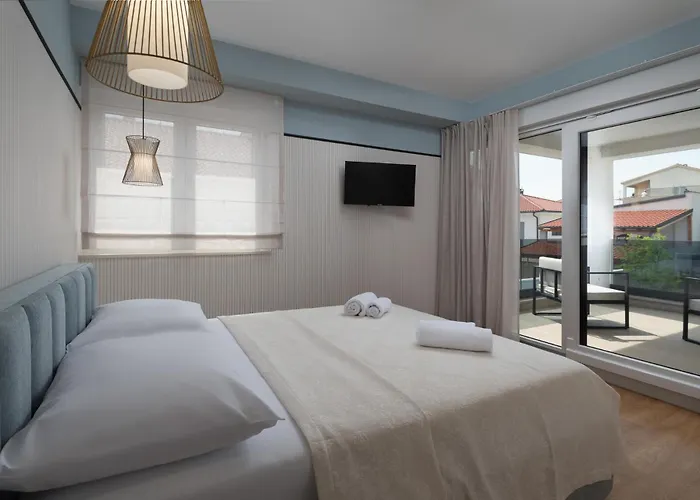 New ! Bellatrix 2 - Heated Pool And Jacuzzi Villa Vrsi