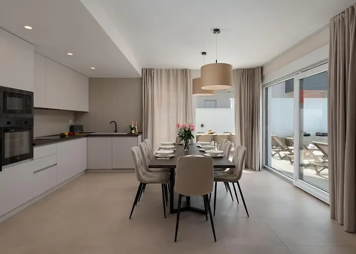 Вилла New ! Bellatrix 2 - Heated Pool And Jacuzzi *