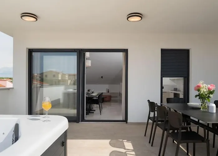 New ! Bellatrix 2 - Heated Pool And Jacuzzi Villa