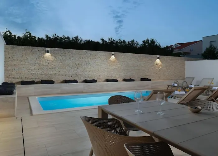 Villa New ! Bellatrix 2 - Heated Pool And Jacuzzi Vrsi
