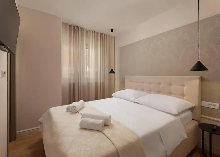 New ! Bellatrix 2 - Heated Pool And Jacuzzi Врси