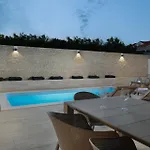 New ! Bellatrix 2 - Heated Pool And Jacuzzi Willa *