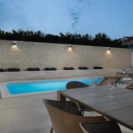 New ! Bellatrix 2 - Heated Pool And Jacuzzi Villa *