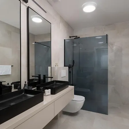 New ! Bellatrix 2 - Heated Pool And Jacuzzi Vrsi