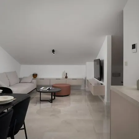 New ! Bellatrix 2 - Heated Pool And Jacuzzi Villa Vrsi