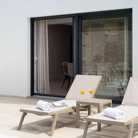 New ! Bellatrix 2 - Heated Pool And Jacuzzi Villa Vrsi