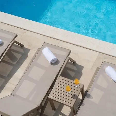 Villa New ! Bellatrix 2 - Heated Pool And Jacuzzi Vrsi