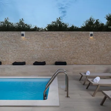 New ! Bellatrix 2 - Heated Pool And Jacuzzi