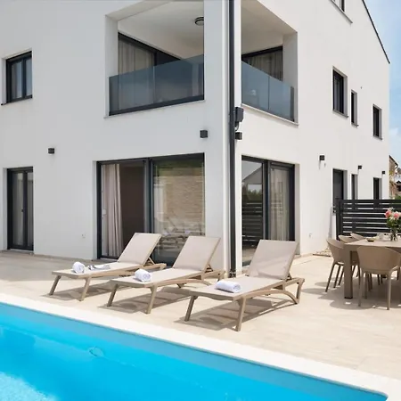 New ! Bellatrix 2 - Heated Pool And Jacuzzi 5* Vrsi